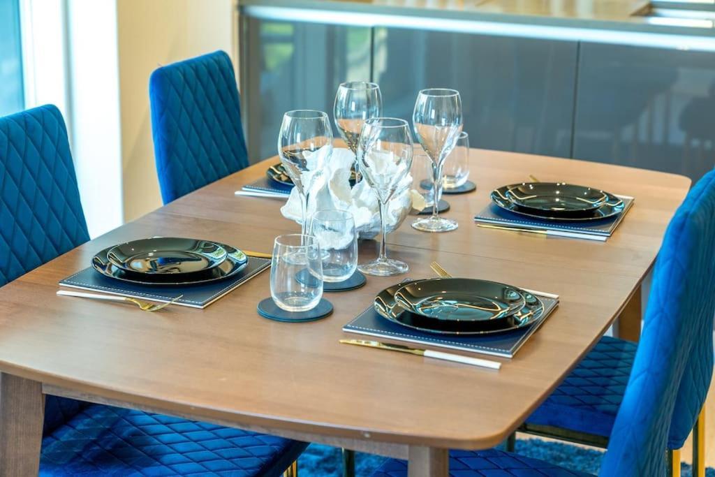 Luxury Kew Bridge Balcony Free Parking *